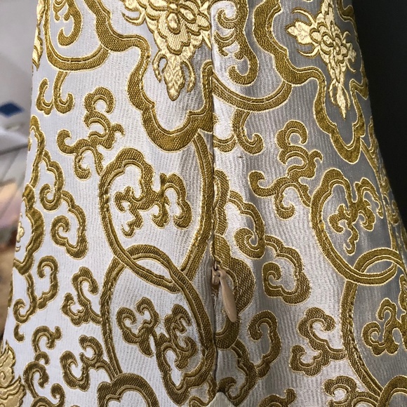 Vintage Silk Tunic w/ Gold Embroidery - Picture 7 of 11